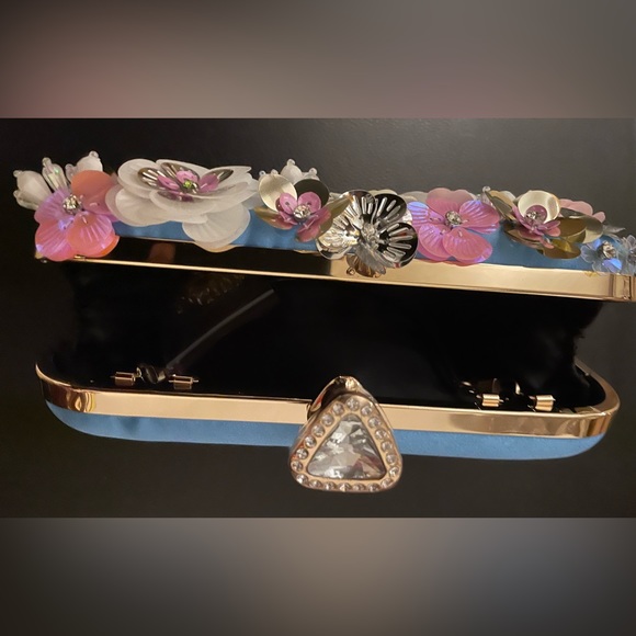 Jane Chic Designs Blue Blooming Bliss Clutch - Picture 8 of 9